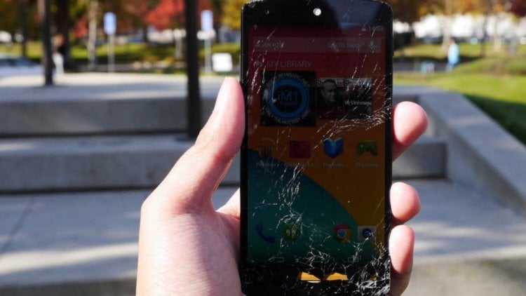 разбитый Nexus 5