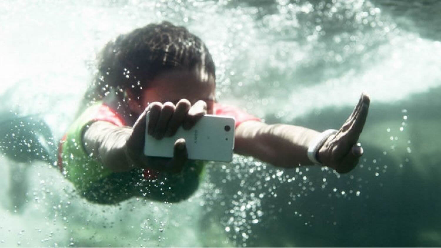 Sony Xperia в водной стихии