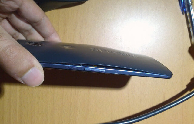 Nexus 6 defect back cover