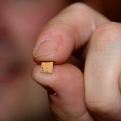 5G-модем Intel загрузит 50 гигабайт за 80 секунд