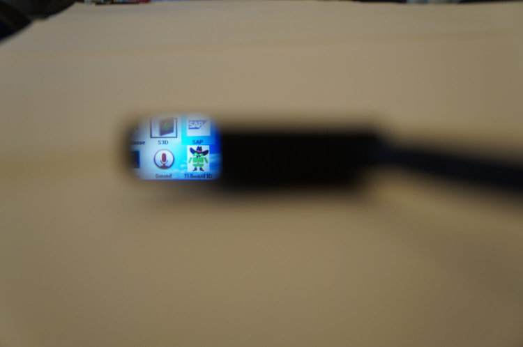 Vuzix M100 -гарнитура с опциями умных очков на Android. Фото.