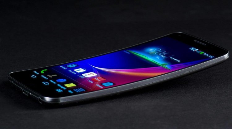 Почему изогнутые смартфоны не приживутся на рынке? Фото.