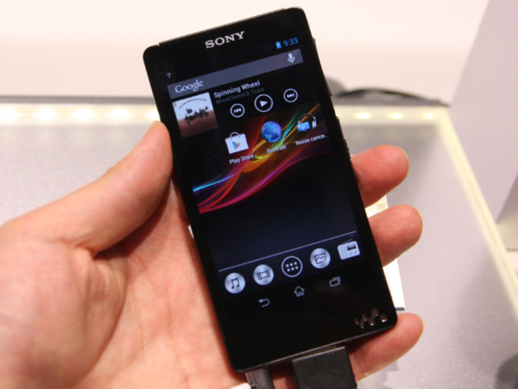 Что, если не iPod Touch? Лучшие альтернативы на Android. Sony Walkman NW-F880. Фото.