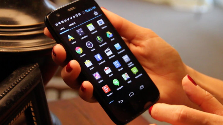 Так что же выбрать: Moto X или Moto G? Фото.