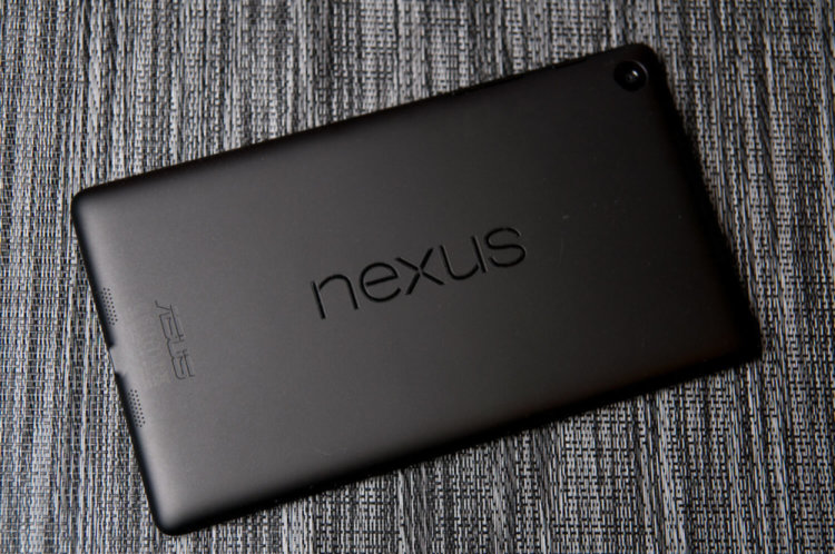 Сравнение Samsung Tab PRO 8.4 и Nexus 7. Фото.