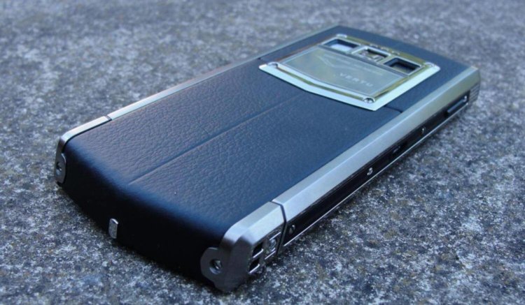 Сапфировое стекло против Gorilla Glass. Что лучше? Где же вы были раньше? Фото.