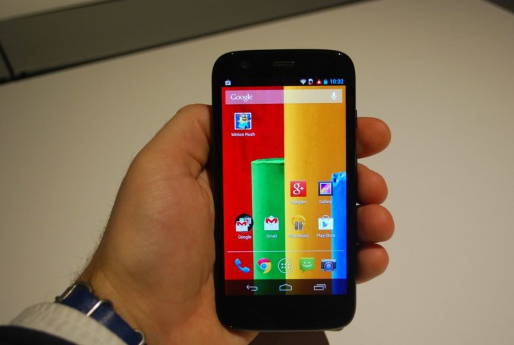 Битва на равных: смартфоны за 200 долларов. Motorola. Битва на равных: смартфоны за 200 долларов. Motorola. Фото.