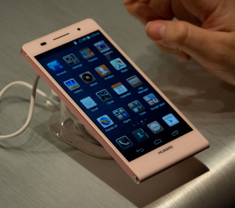 Порадуй любимую: 6 лучших Android-смартфонов для девушек. Huawei Ascend P6. Фото.