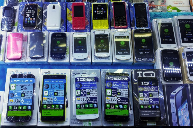 3 главные проблемы Android-смартфонов. Массовость. Фото.