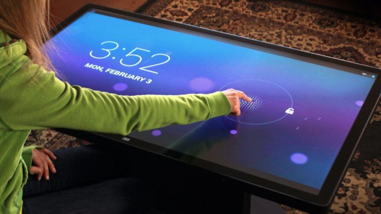 Android перебирается в стол. Android перебирается в стол. Фото.