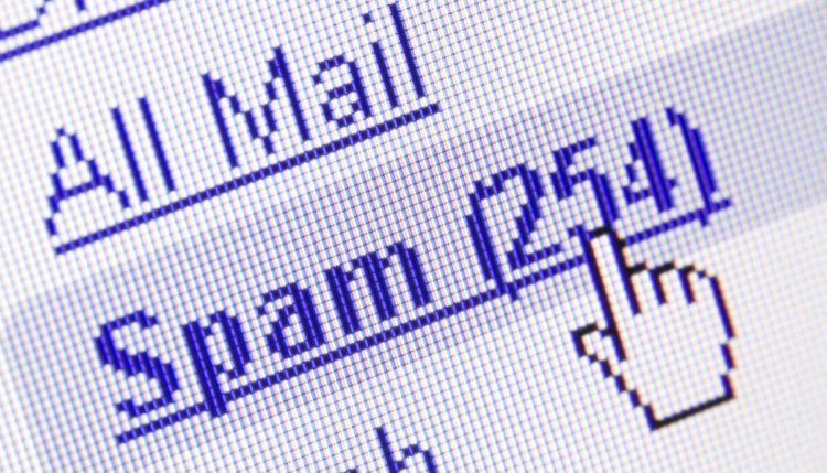 Шесть вещей, которые стоит прекратить проделывать с вашим смартфоном. Не все клавиши созданы для нажатия. Фото.