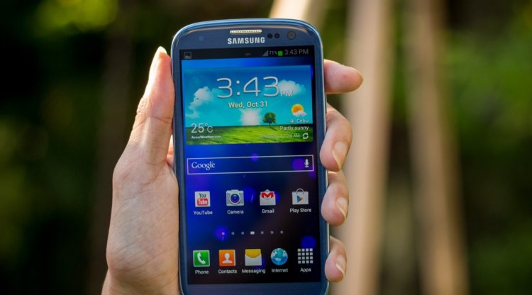 3 главные проблемы Android-смартфонов. Оболочки. Фото.