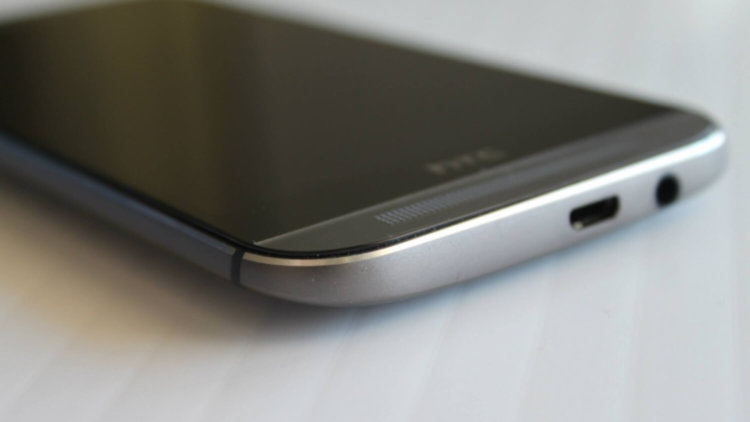 Выживет ли HTC One M8 после контакта с водой? Выживет ли HTC One M8 после контакта с водой? Фото.