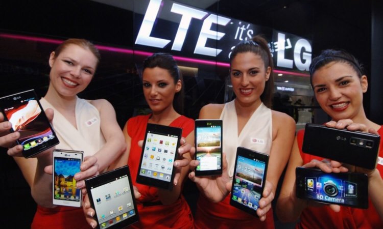 Смартфоны будущего: недорогие и мощные. Что сейчас? Фото.