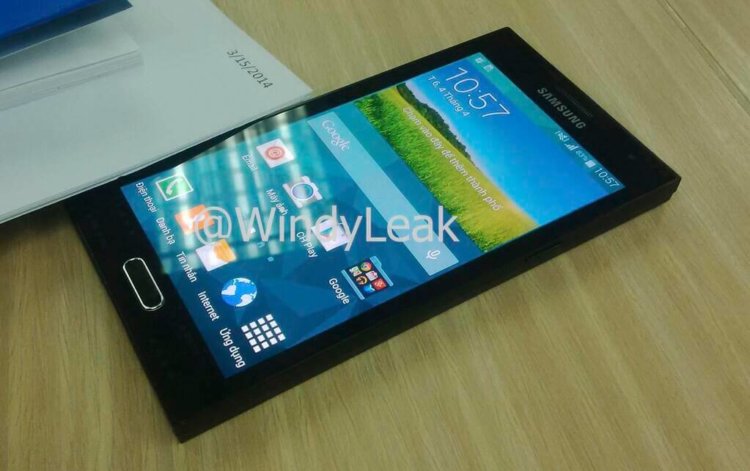 В сети появились фотографии премиального смартфона от Samsung. Фото.