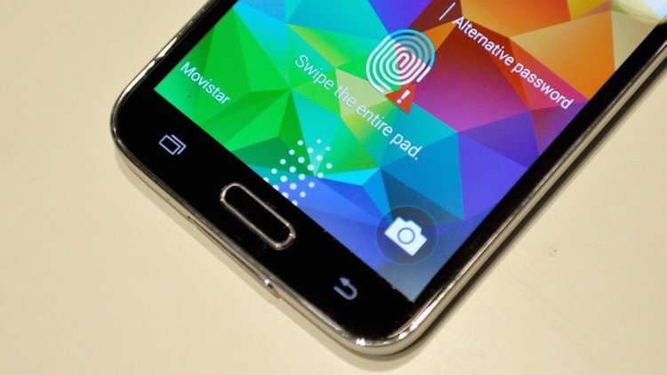 Продажам Galaxy S5 можно позавидовать. Продажам Galaxy S5 можно позавидовать. Фото.