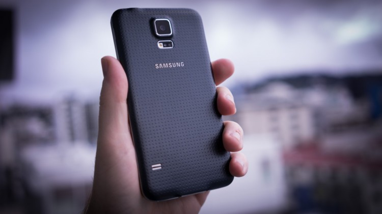 Samsung раскрыла секрет дисплея Galaxy S5. Фото.