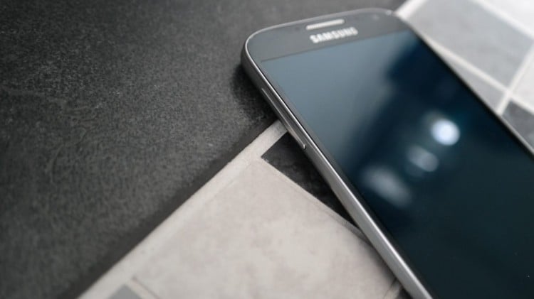 5 особенностей Galaxy S5, которых нет в One M8. Фото.