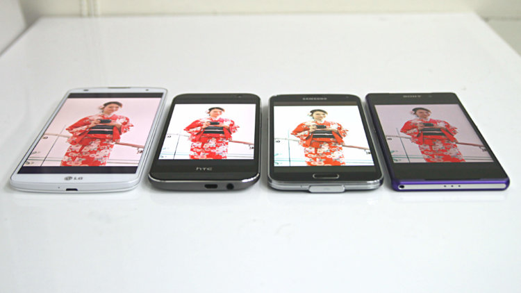 Игры смартфонов: битва 4 флагманов. Игры смартфонов: битва 4 флагманов. Фото.