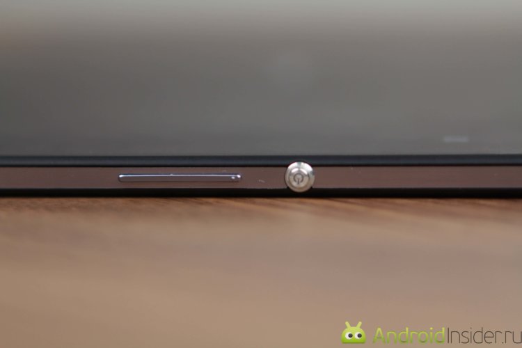 Обзор Xperia Z2 Tablet — Второй успешный планшет от Sony. Фото.