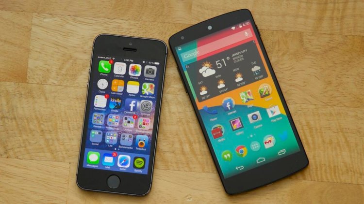 Google против Apple: грядет война за эксклюзивные игры. Google против Apple: грядет война за эксклюзивные игры. Фото.