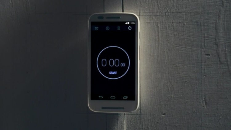 Motorola представила недорогой Moto E. Конец эпохи премиальных смартфонов? Motorola представила недорогой Moto E. Конец эпохи премиальных смартфонов? Фото.