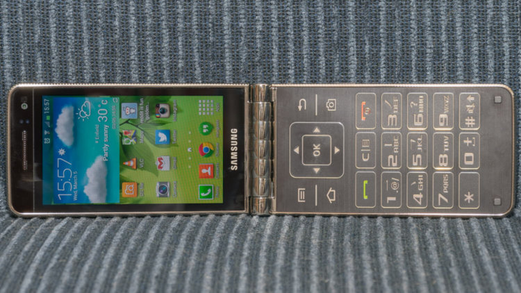 Раскладушки на Android — какие они? Samsung. Фото.