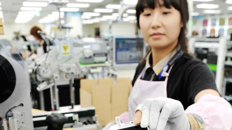 Страшная правда: работа в Samsung. Фото.