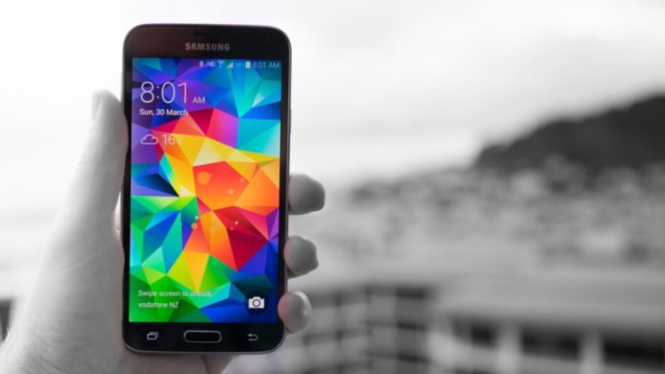 Тёмная сторона Galaxy S5. Фото.