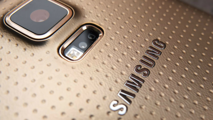 Как выглядит Galaxy S5 Prime? Фото.