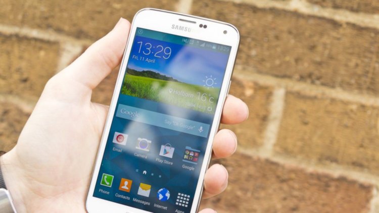 3 особенности Galaxy S5, которыми гордится президент Samsung. Фото.