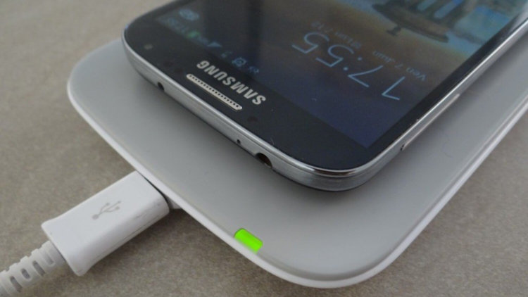 Кто из флагманов заряжается быстрее? Кто из флагманов заряжается быстрее? Фото.