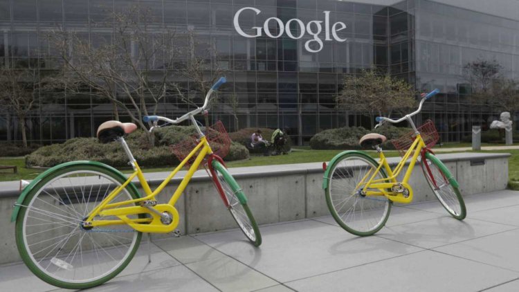 Google вновь взяла верх над Apple. Фото.