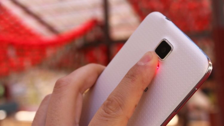 Samsung раскрыла секрет датчика сердцебиения. Фото.