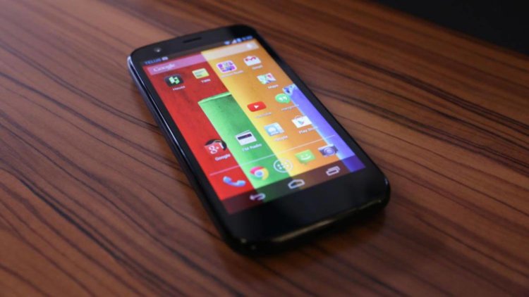 5 достойных двухсимочных смартфонов. Motorola Moto G Dual Sim. Фото.