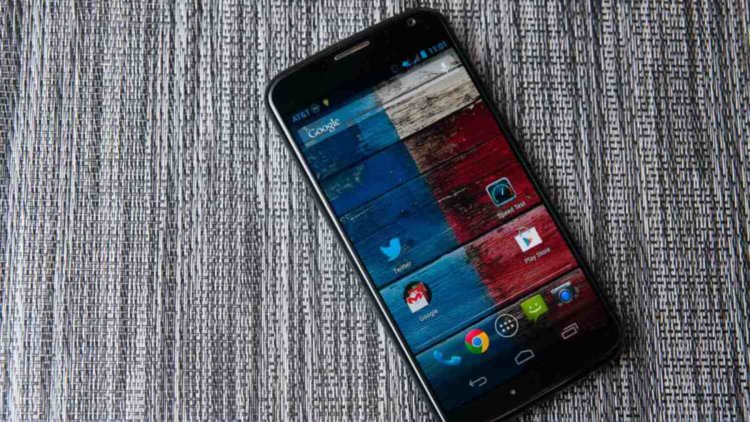 Moto X — новая любовь поклонника iPhone. Фото.