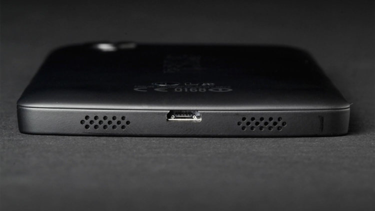 Всё, что нужно знать для безопасности в публичных Wi-Fi зонах. Незамысловатая подделка. Фото.