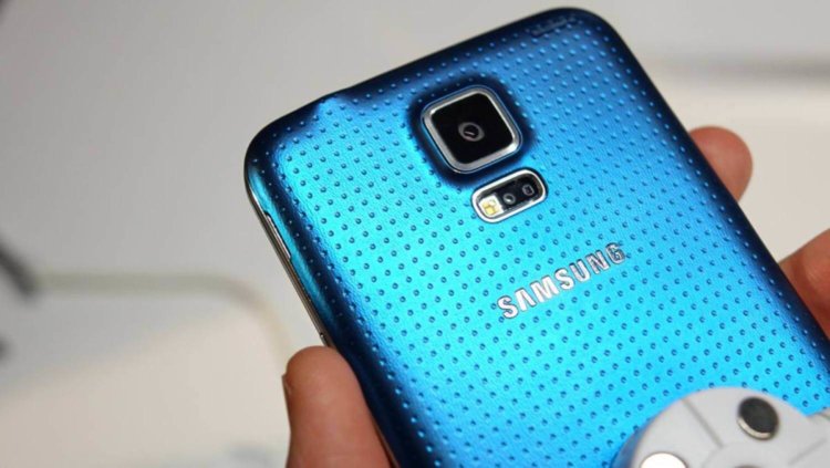 Люди устали от маленьких диагоналей. Люди устали от маленьких диагоналей. Фото.