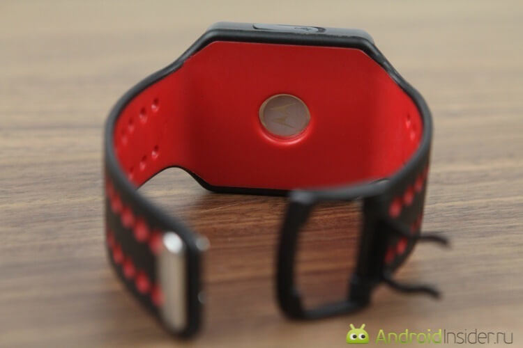 MotoACTV: предаемся ностальгии в ожидании Moto 360. MotoACTV: предаемся ностальгии в ожидании Moto 360. Фото.