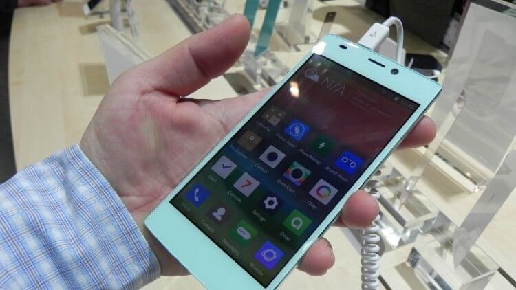 Самый тонкий в мире Android-смартфон станет еще тоньше. Фото.