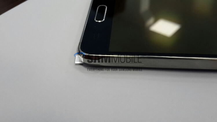 Samsung Galaxy Alpha представят 13 августа. Фото.