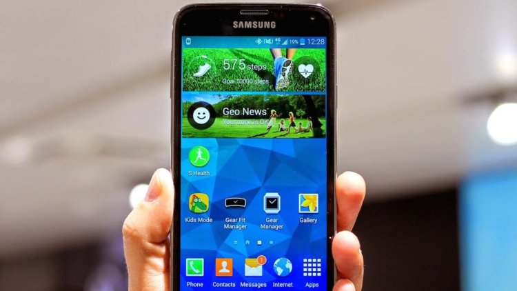 Мини-флагманы на Android. Кто лучше? Для любителей безопасности. Мини-флагманы на Android. Кто лучше? Для любителей безопасности. Фото.