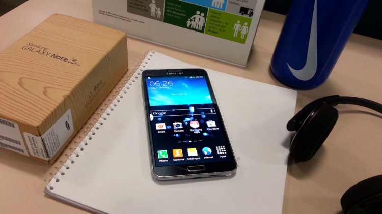 7 смартфонов, которые ценят ваше время. Samsung Galaxy Note 3 Neo. Фото.