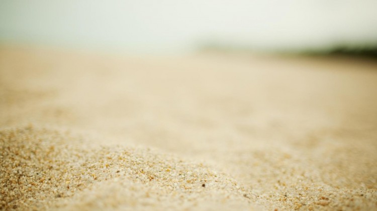 Песок — залог долголетия вашего смартфона. Фото.