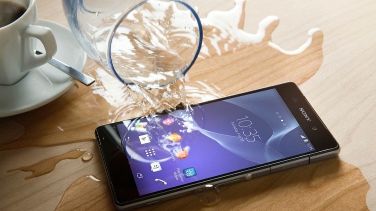 5 лучших смартфонов, которые не боятся намокнуть. Sony Xperia Z2. Фото.