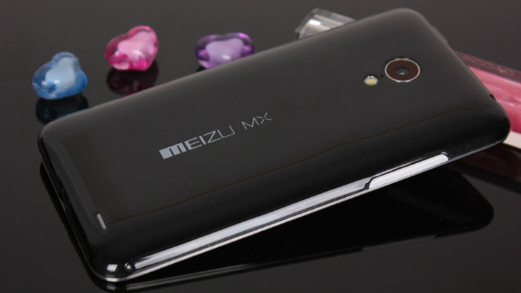 Meizu MX 4 — смартфон с самыми тонкими рамками вокруг экрана. Фото.