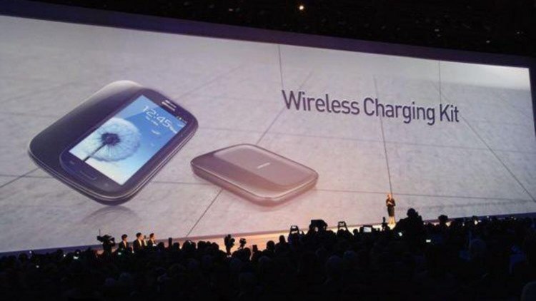 Почему беспроводная зарядка телефонов до сих пор не стала массовой? Беспроводной зарядке есть куда совершенствоваться. Почему беспроводная зарядка телефонов до сих пор не стала массовой? Беспроводной зарядке есть куда совершенствоваться. Фото.