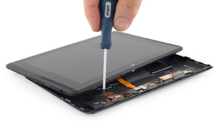 В iFixit заглянули внутрь планшета Google Tango. В iFixit заглянули внутрь планшета Google Tango. Фото.