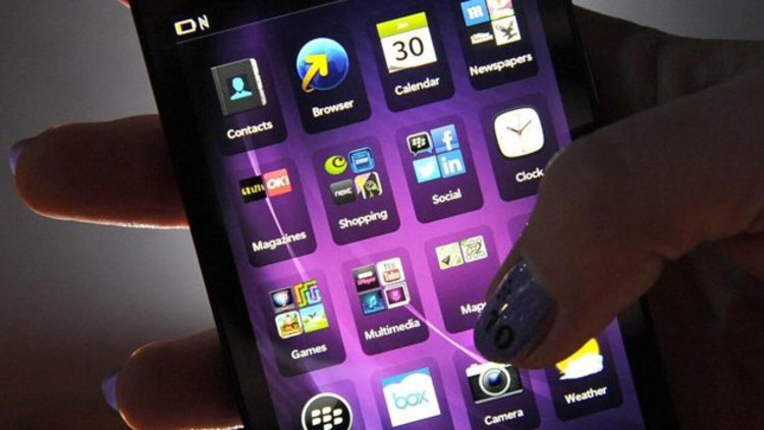 Android — для юных гениев, iPhone — для начинающих. BlackBerry. Фото.