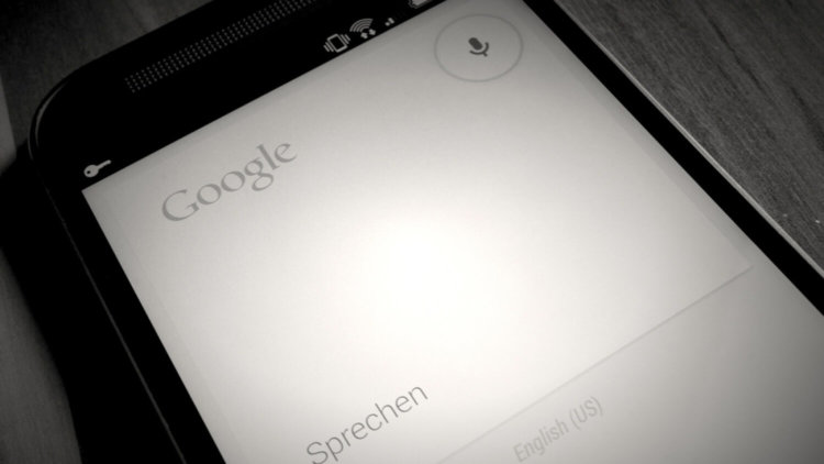 Google Поиск готов понимать пользователя на нескольких языках. Фото.